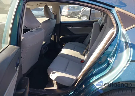 2025 Toyota Camry Le из США, поврежденный, VIN 4T1DAACK0SU038983